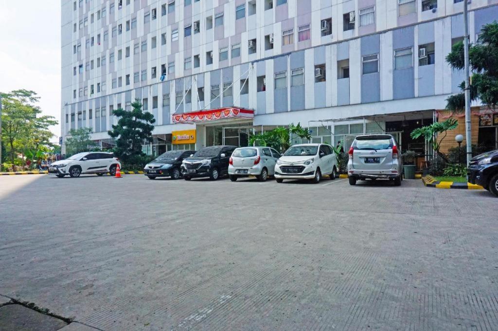 Oyo 91593 San San Rooms Apartment Gunung Putri Square Bogor Esterno foto