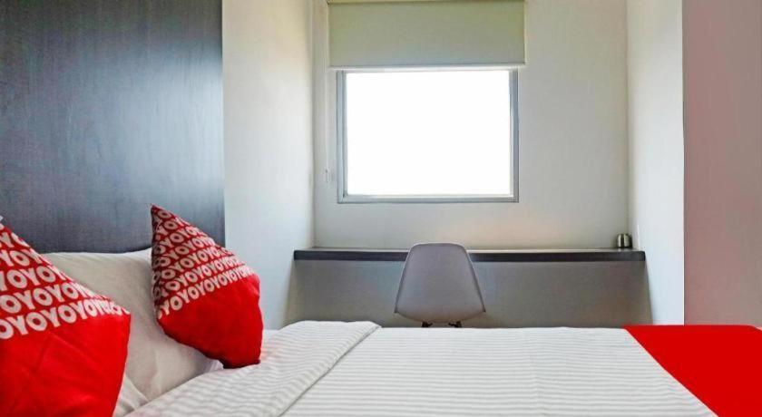 Oyo 91593 San San Rooms Apartment Gunung Putri Square Bogor Esterno foto